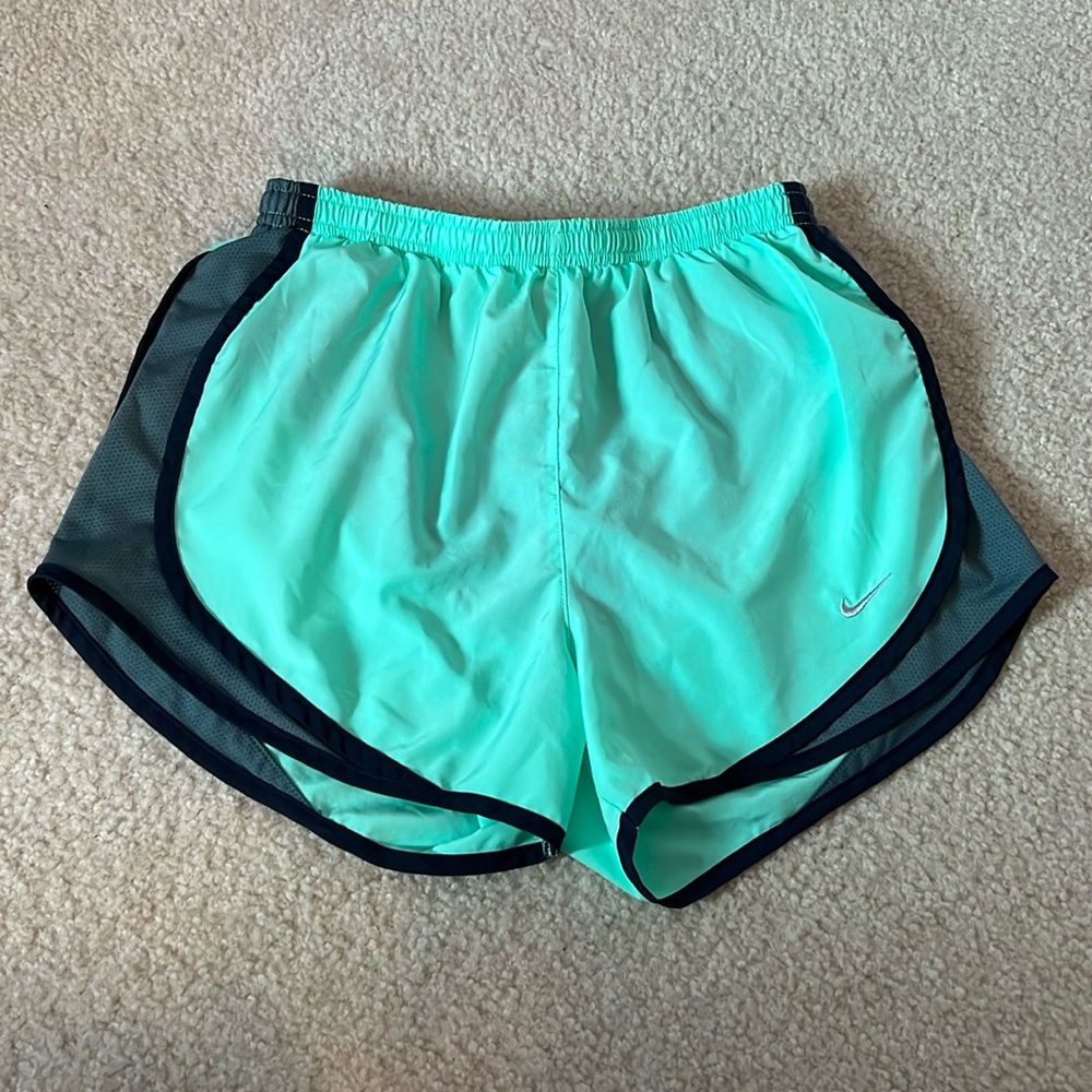 Nike Women’s Athletic Shorts Size S
